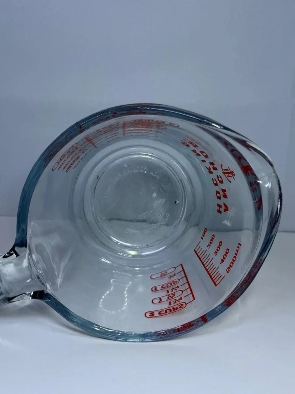 Clear Glass Measuring Cup with Red Markings - 2 Cup Capacity